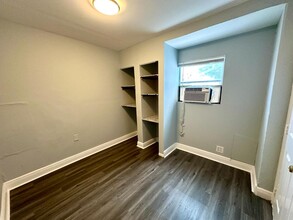 1000 W Lakewood Rd in West Palm Beach, FL - Building Photo - Building Photo