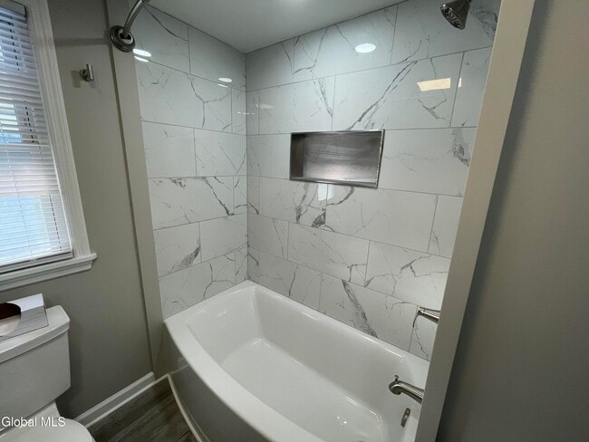 28 Leversee Ave in Cohoes, NY - Building Photo - Building Photo