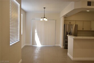 7713 Himalayas Ave in Las Vegas, NV - Building Photo - Building Photo