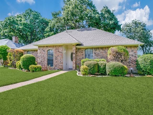 property at 614 Raven Ln