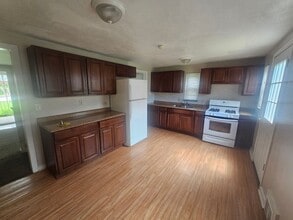 1004 Woodbine St in Pittsburgh, PA - Building Photo - Building Photo