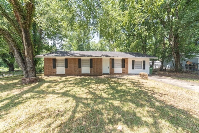 property at 1401 Kevin Ct