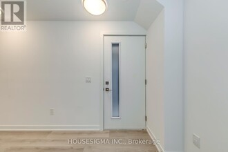 10 Calamint Ln. in Toronto, ON - Building Photo - Building Photo