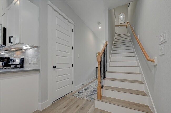 2105 Sam Wilson St in Houston, TX - Building Photo - Building Photo