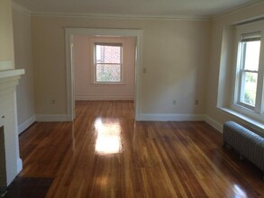 289 Foster St, Unit 1 in Boston, MA - Building Photo - Building Photo