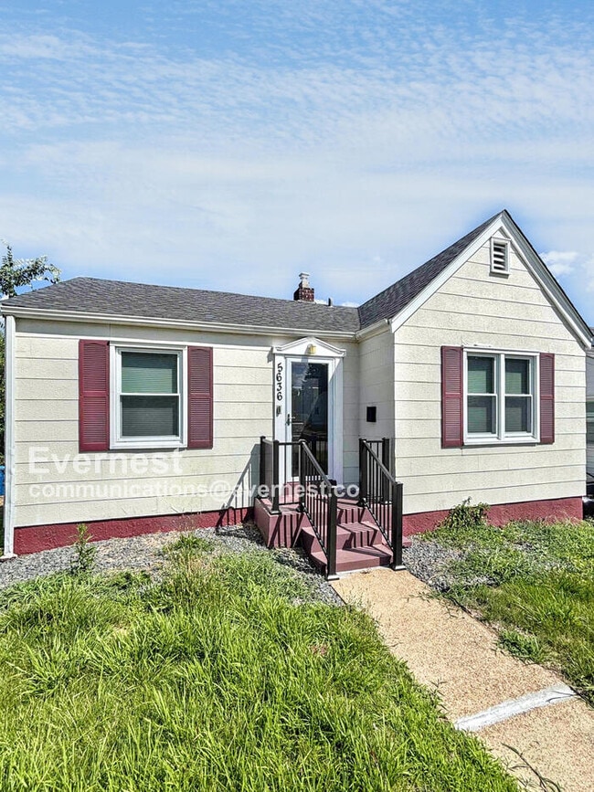 property at 5636 Sunbury Ave