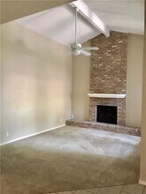 7922 Ridgeline N in Austin, TX - Foto de edificio - Building Photo