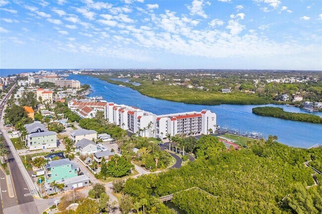 19111 Vista Bay Dr, Unit 212 in Indian Shores, FL - Building Photo - Building Photo