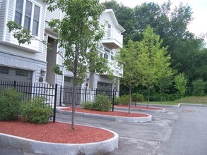 Abbot Village in Concord, NH - Building Photo - Building Photo