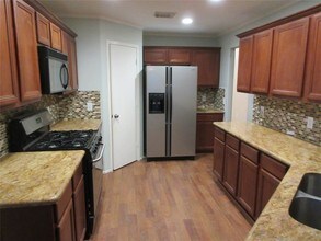 11035 KNOBBLEY Oak Ct in Houston, TX - Building Photo - Building Photo