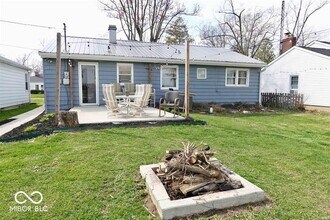 1508 N Woodridge Ave in Muncie, IN - Foto de edificio - Building Photo