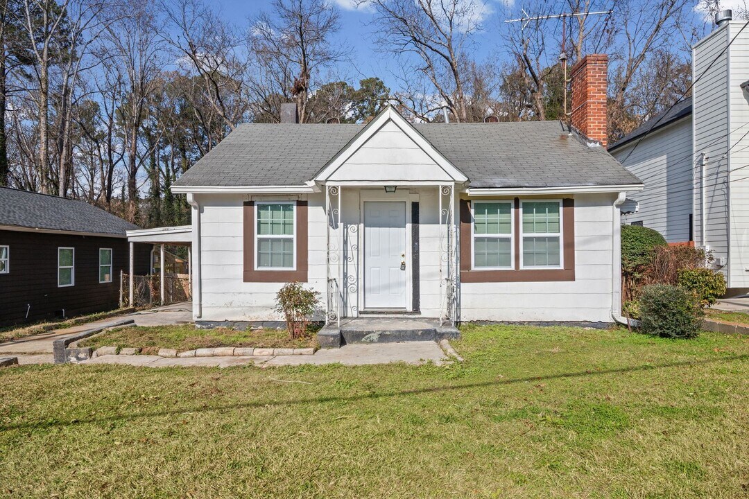 1971 Detroit Ave NW in Atlanta, GA - Building Photo