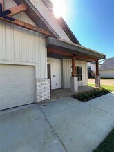 2036 Oak Grove Ln in Aubrey, TX - Building Photo - Building Photo