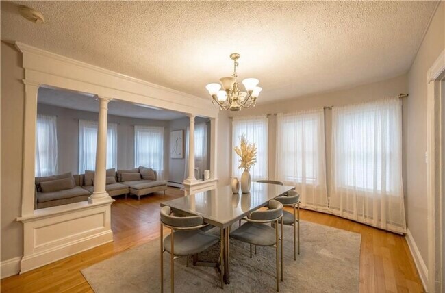 980 Main St, Unit 1