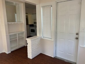 2162 46th Ave N in St. Petersburg, FL - Building Photo - Building Photo