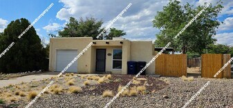 13341 Camino Del Norte NE in Albuquerque, NM - Building Photo