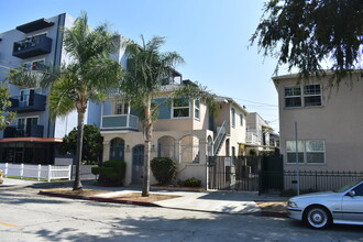 522 Linden Ave in Long Beach, CA - Building Photo - Building Photo