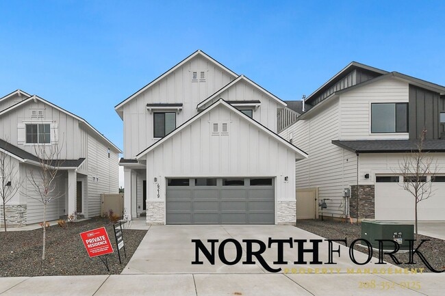 property at 4219 E Hillsong St