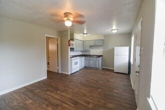 311 Campbell Ave in Pasadena, TX - Building Photo - Building Photo