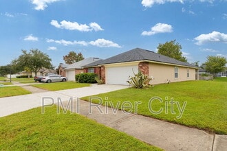 6522 Skyler Jean Dr in Jacksonville, FL - Building Photo - Building Photo