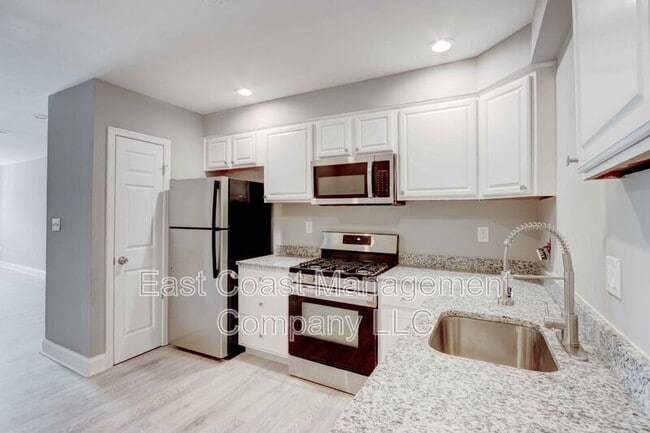 240 N Rose St in Baltimore, MD - Building Photo - Building Photo