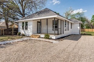1247 Georgia Ave in Dallas, TX - Building Photo