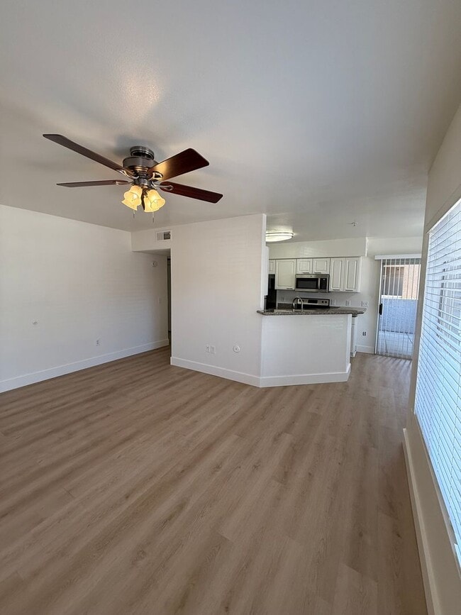 property at 1295 N Ash St