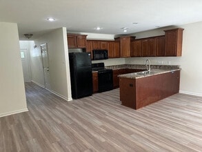 2035 A Tyler St in Conway, AR - Building Photo - Building Photo