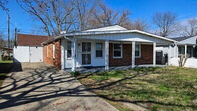 5203 Delaware Dr in Louisville, KY - Foto de edificio - Building Photo