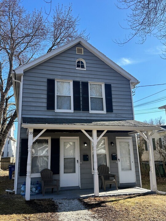 59 Hanford Ave in Bridgeport, CT - Building Photo