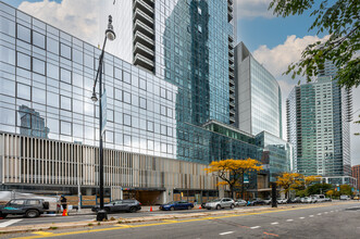 Skyline Tower in Long Island City, NY - Building Photo - Building Photo