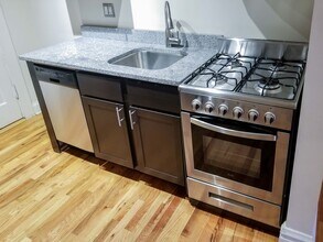 4723 N Leavitt St, Unit 3 in Chicago, IL - Building Photo - Building Photo