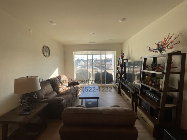 3825 Presidio Point in Colorado Springs, CO - Foto de edificio - Building Photo