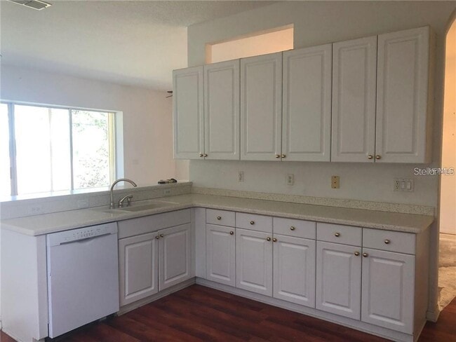 911 Wolf Creek St in Clermont, FL - Building Photo - Building Photo