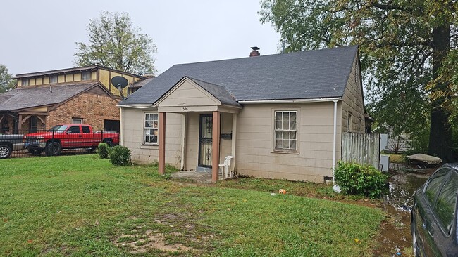 1555 Dunmoor St in Memphis, TN - Building Photo - Building Photo