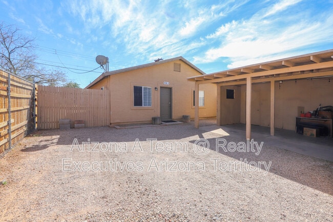 4538 E Lester St in Tucson, AZ - Foto de edificio - Building Photo