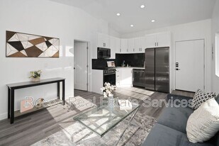 4685 49th St in San Diego, CA - Building Photo