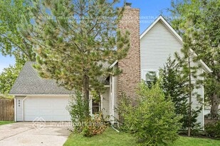 806 Gigi St in Castle Rock, CO - Building Photo