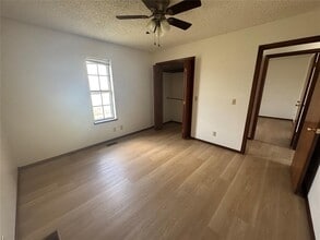 1338 N Washington Ave in Weatherford, OK - Building Photo - Building Photo