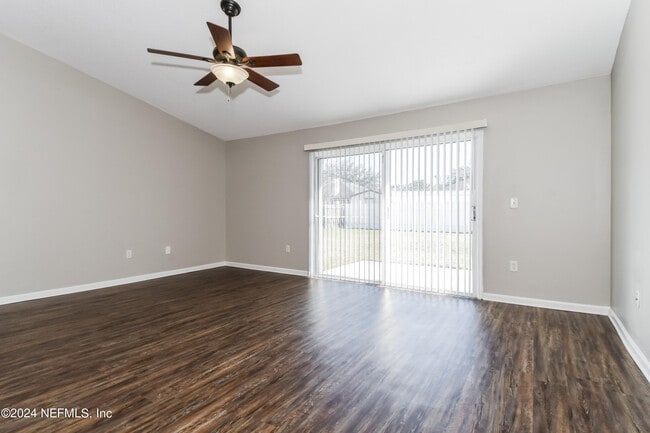 6639 Leslie Oaks Ln in Jacksonville, FL - Building Photo - Building Photo