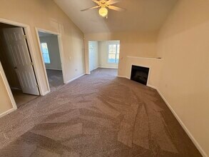 2521 Gordon Glen Ct in Raleigh, NC - Building Photo - Building Photo