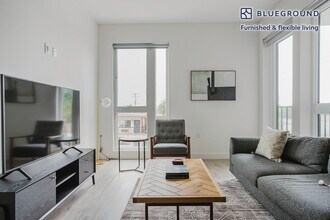 3768 E Colorado Blvd in Pasadena, CA - Building Photo - Building Photo