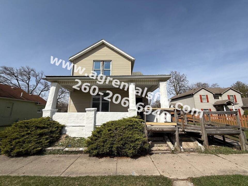 511 Buchanan St in Fort Wayne, IN - Building Photo