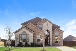 6002 S 14th St in Midlothian, TX - Building Photo