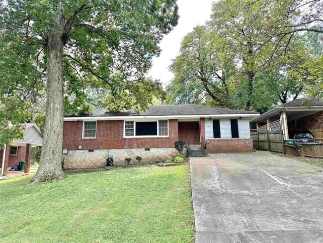 property at 1987 Longdale Dr