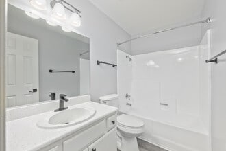Concord Square Apartments in Riverside, CA - Foto de edificio - Interior Photo