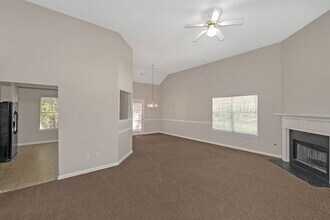 2520 Thunder Basin Way in Douglasville, GA - Building Photo - Building Photo
