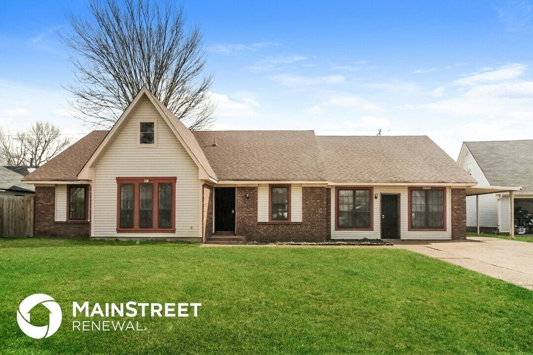 4562 Cognac Cove in Memphis, TN - Building Photo