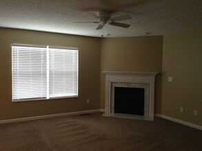 116 Arbor Glen Ct in Maineville, OH - Foto de edificio - Building Photo