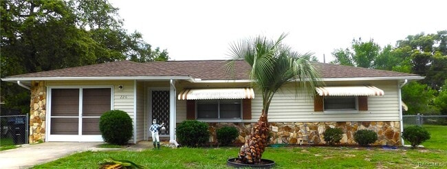 property at 226 S Lincoln Ave
